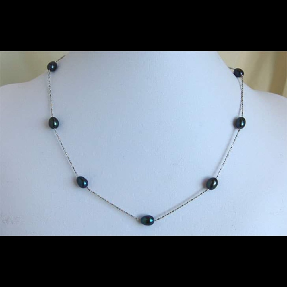 18 Inch Station Pearl Necklace